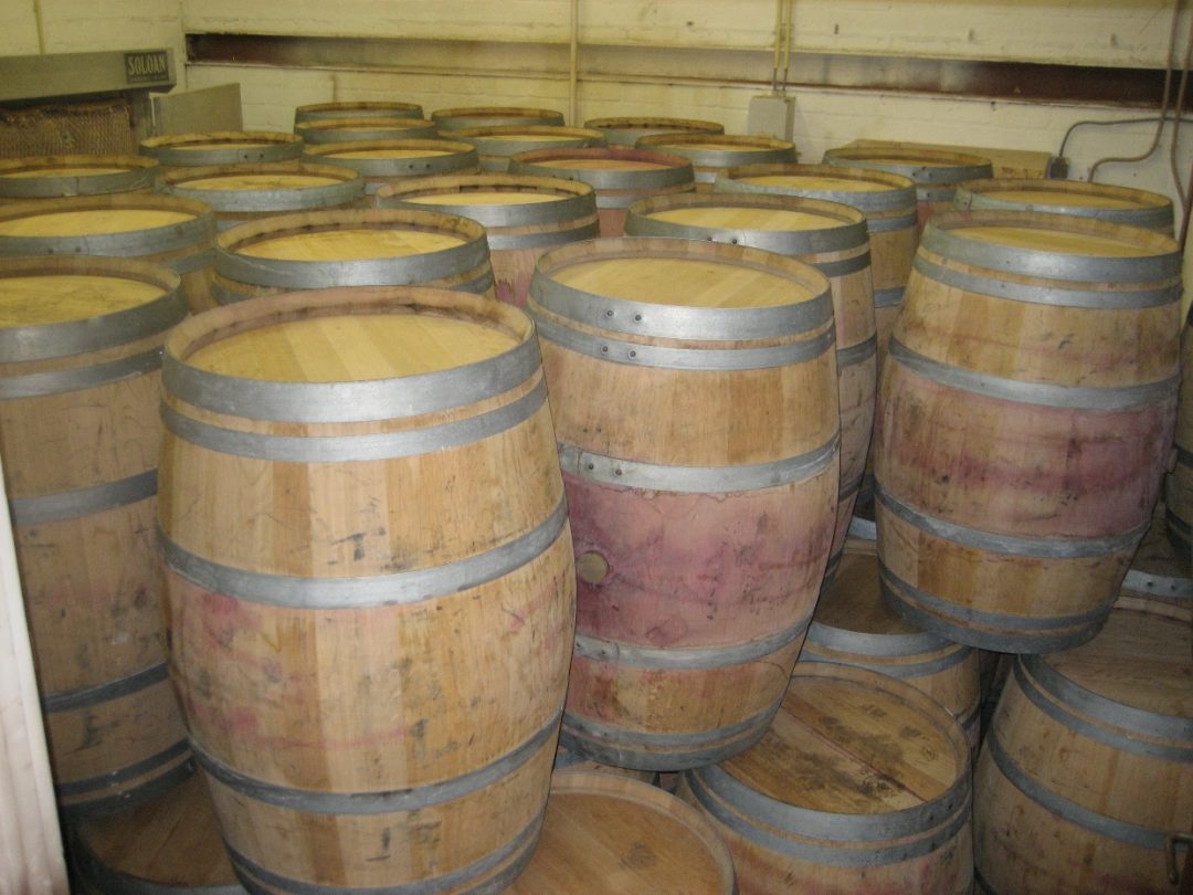 Dompelbad of ijsbad van eikenhouten wijnvat 300 liter met los deksel