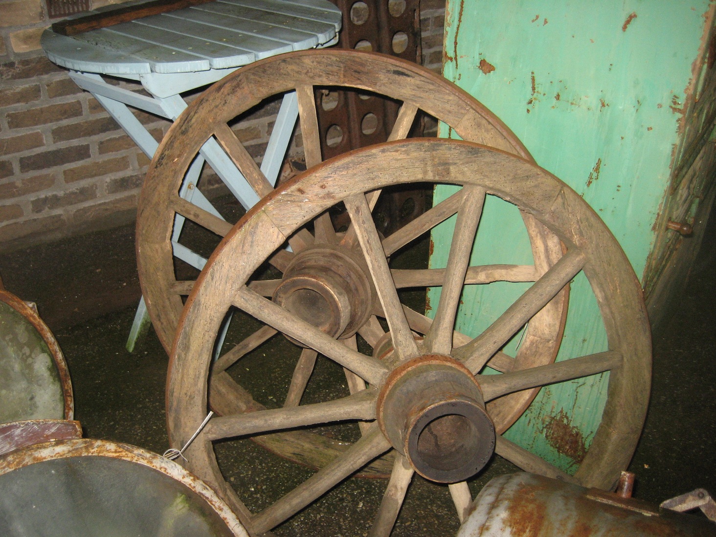 Basistheorie Analist schilder houten karrewiel karrenwiel wiel wielen rad - Brocante De Vreemde Eend