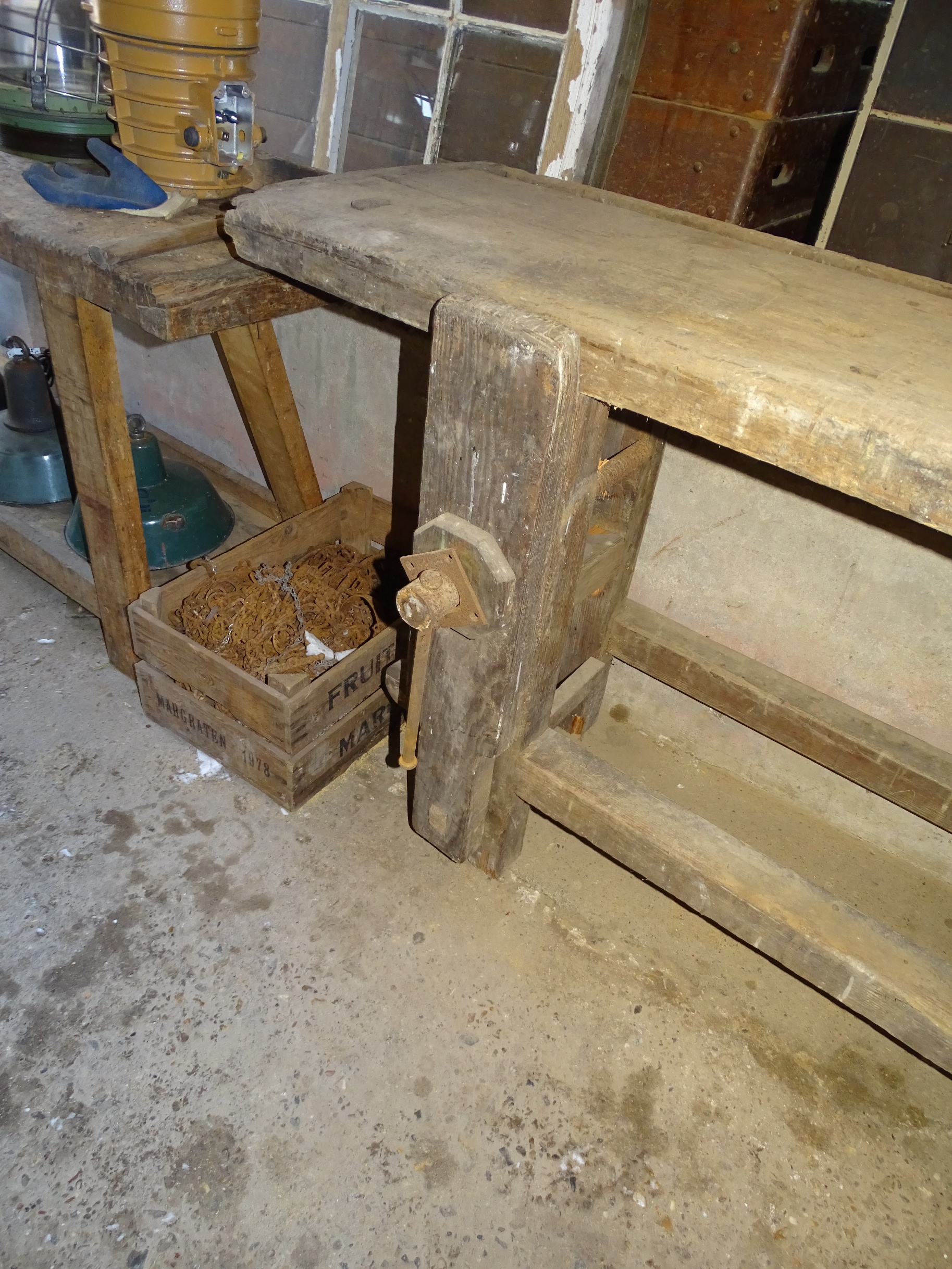 houten Let op dat is alles oude werkbank sitetabel werktafel nr 258 - Brocante De Vreemde Eend
