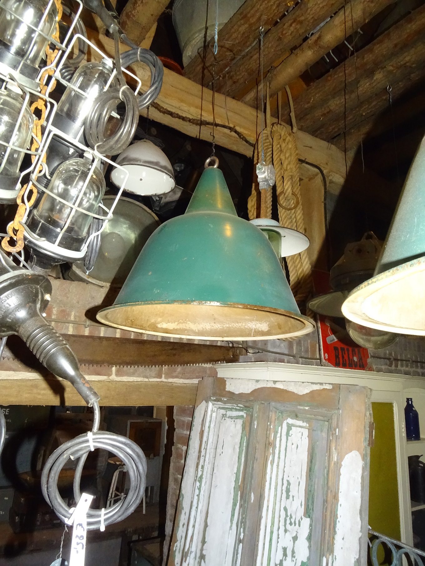 Hangen Gentleman vriendelijk Glimp industriële lampen fabriekslampen hanglamp lamp - Brocante De Vreemde Eend