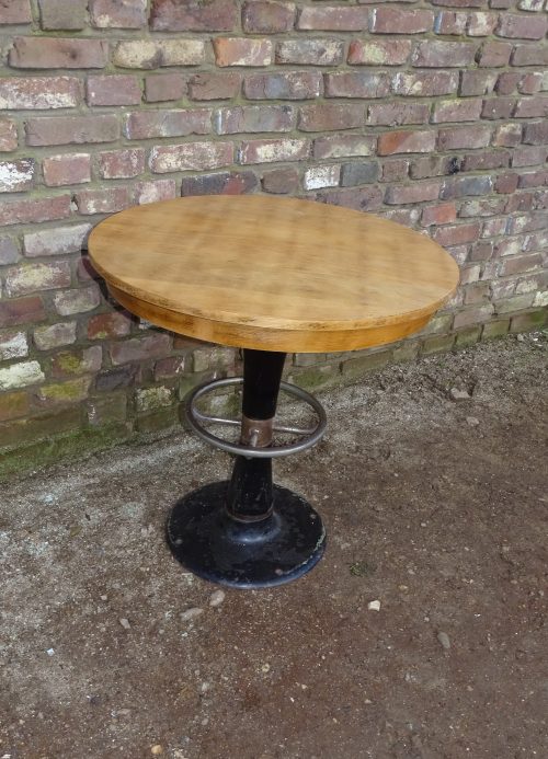 oude industriële ronde tafel