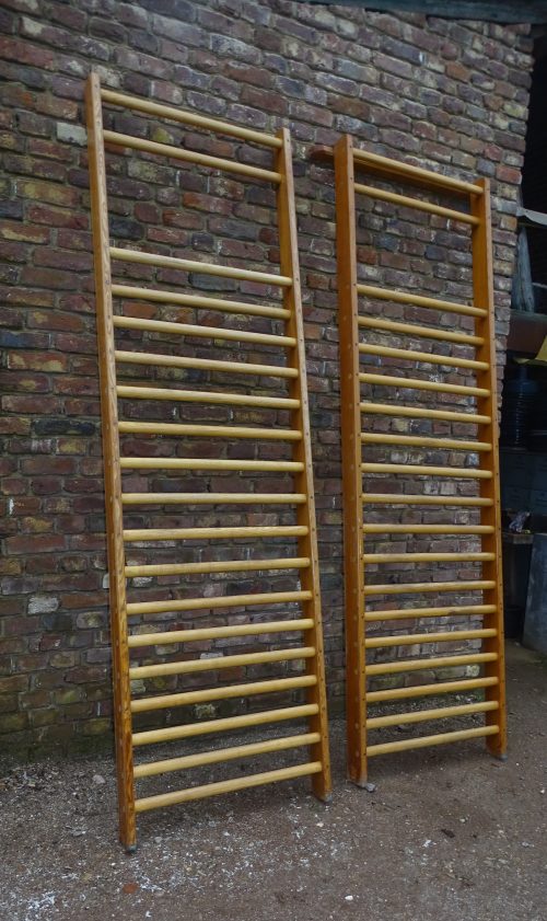oude klimrekken klimrek uit gymzaal gymrek