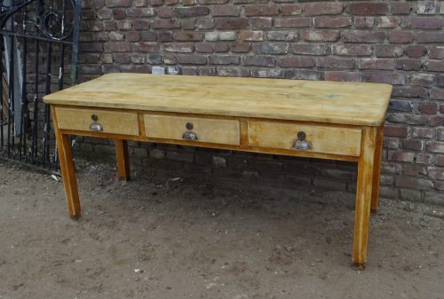 oude beukenhouten werktafel tafel slagerstafel uit slagerij - Afbeelding 2