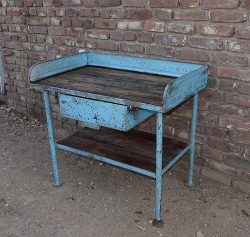 kleine werkbank werktafel met plateau en lade