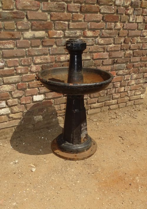 unieke gietijzeren drinkfontein uit frankrijk fontein - Afbeelding 2