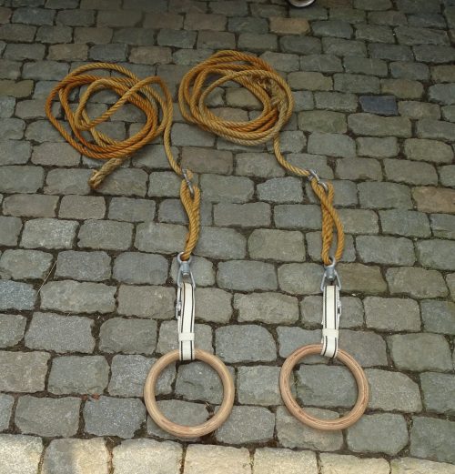 set turnringen ringen uit gymzaal