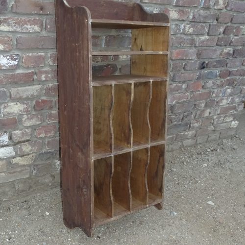 oud houten bordenrek rek kast hangkast regaal