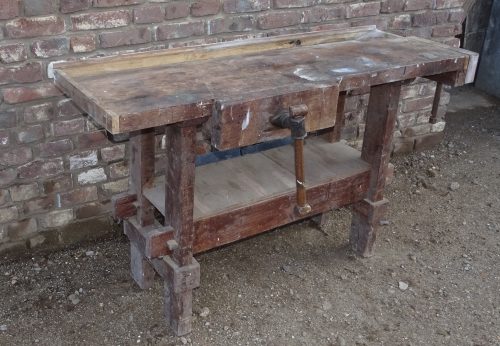 oude werkbank sitetabel werktafel met 2 bankschroeven - Afbeelding 2