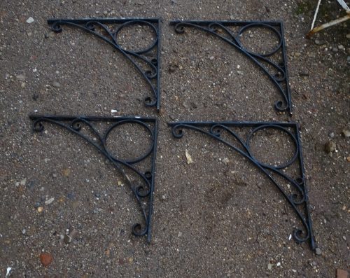 2 sets smeedijzeren muurbeugels plankdragers