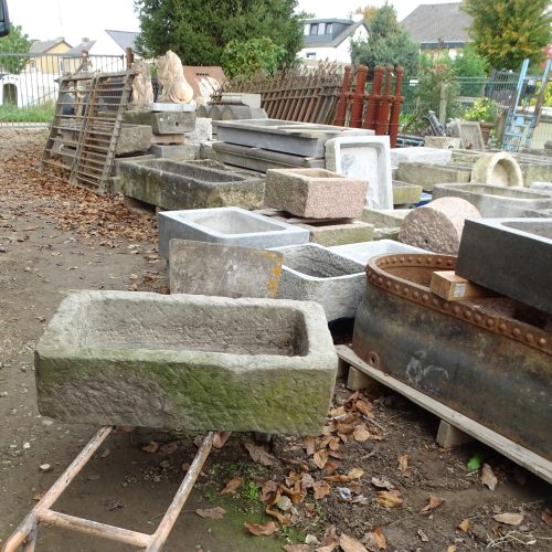 oude arduinen trog troggen plantenbak bloembak