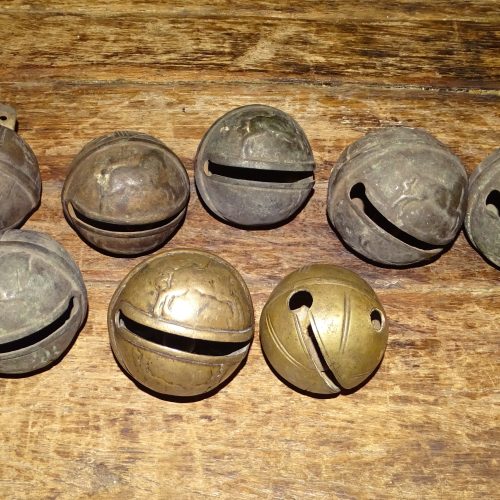 antieke bronzen bellen bel voor dieren koebel paardenbel