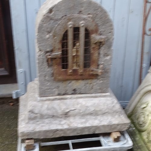 antieke arduinen maria kapel