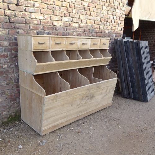 oude grenenhouten grutterskast kast vakkenkast ladekast winkelkast